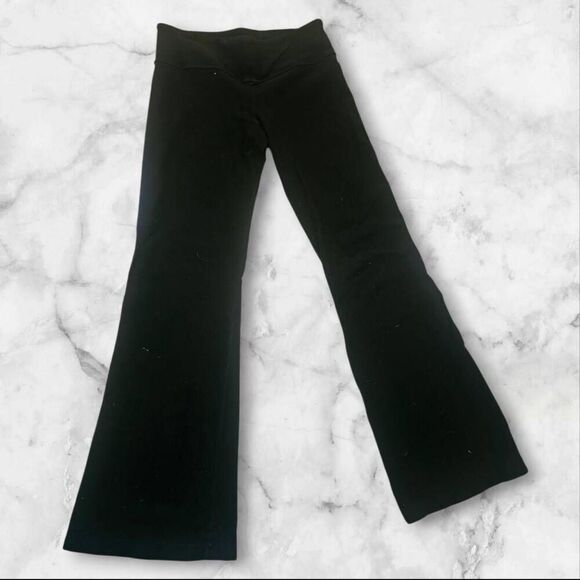 Lululemon Size 6 Black Groove Pants - Picture 1 of 3